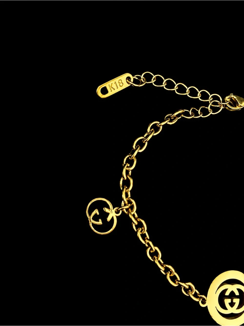 Luxury 18K Gold Pearl GG Medallion Charm Bracelet